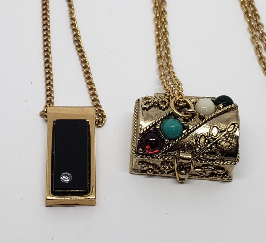 2-VTG AVON GOLD TONED PENDANTS WITH CHAINS: (1 of 7)