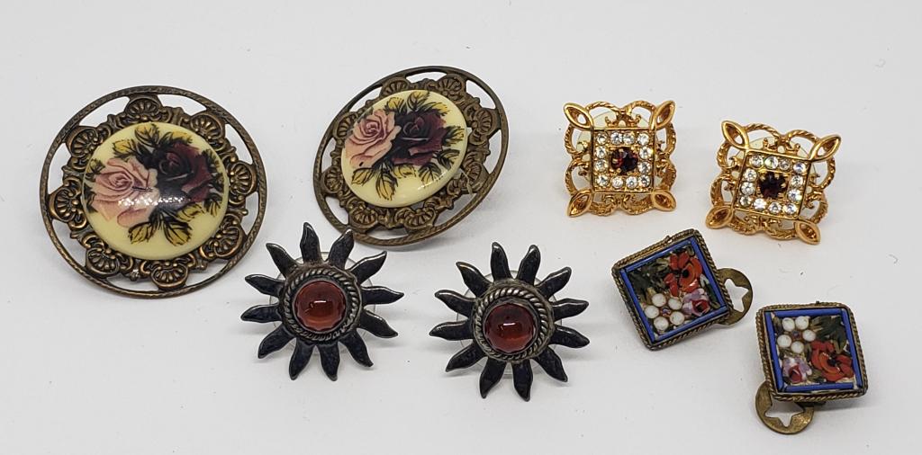 4-PAIRS OF VITGE EARRIGS-(1)CLIP ON (3)PIERCED (1 of 5)