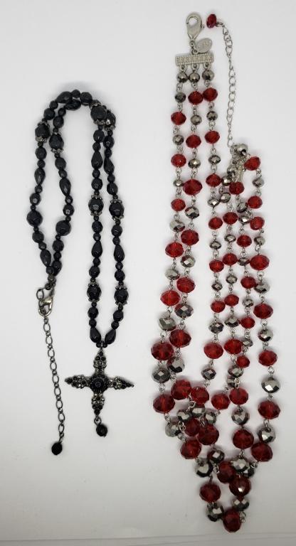 VINTAGE 20285 SILVER TONED RED AND GRAY (1 of 4)