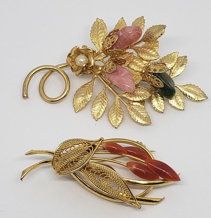 2-VINTAGE GOLD TONED FLOWER/LEAF BROOCHES: (1 of 4)