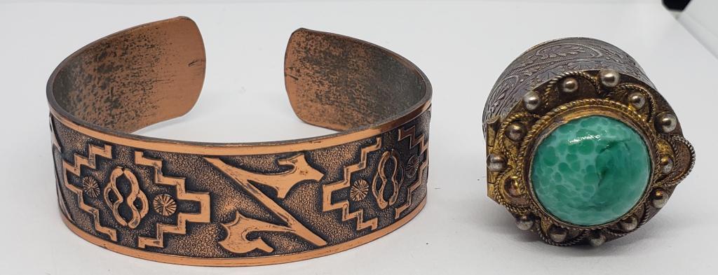 COPPER SOUTHWESTER CUFF PLUS VTG ITALY MADE: PILL BOX WITH GREEN LUCITE CENTER