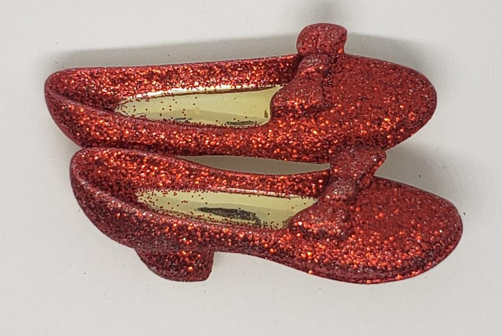 VTG AJC GOLD TONED DOROTHY RUBY RED GLITTERY (1 of 5)