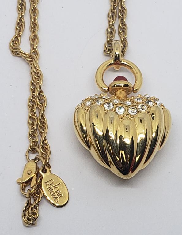 Joan rivers gold necklace store