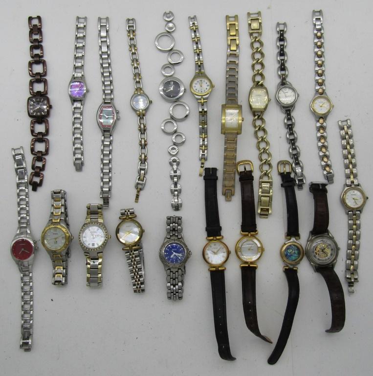 20 LADIES FOSSIL QUARTZ WATCHES: ALL UNTESTED: SOME MAY WORK, SOME MAY NOT, SOME MAY NEED BATTERIES, SOME FOR PARTS OR REPAIRS- 20 LADIES FOSSIL QUARTZ WATCHES-