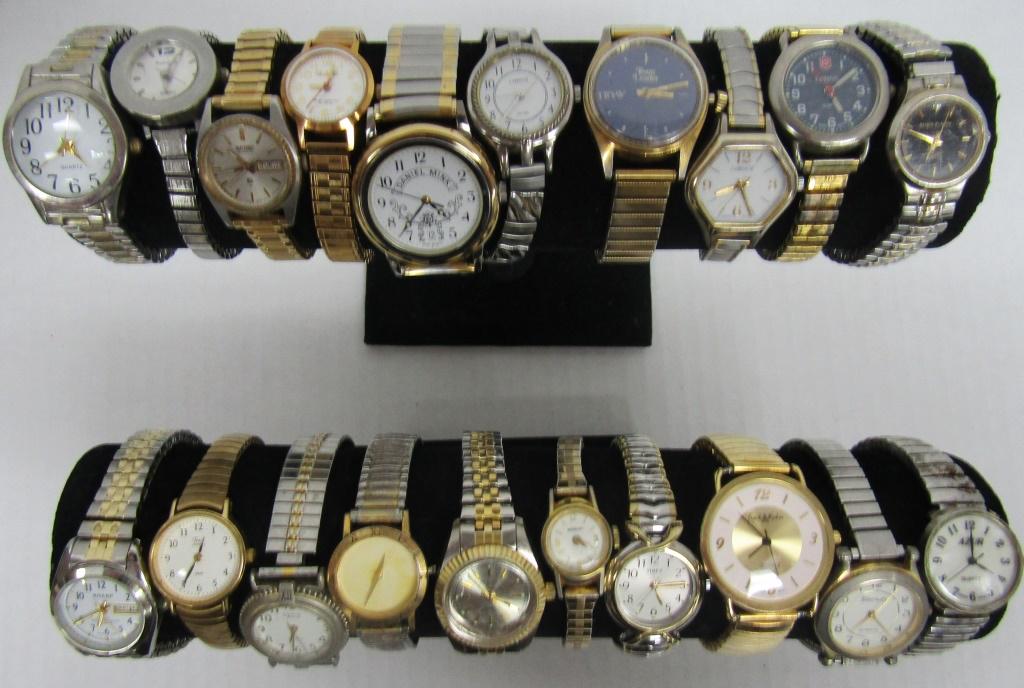 20 LADIES QUARTZ WATCHES--TIMEX,HELLSBROS-FRANK RO (1 of 8)