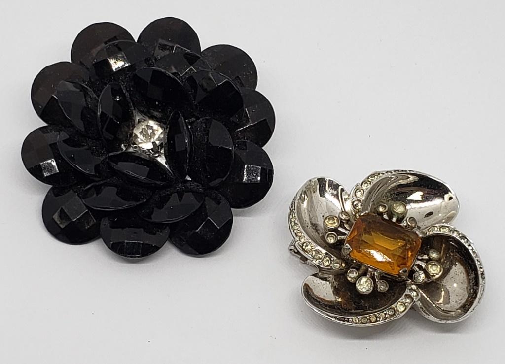 VTG MAZER SILVER TONED FLOWER COLLER CLIP: WITH ORANGE AND CLEAR RHINESTONES PLUS 3D BLACK LUCITE BEADED 3D FLOWER BROOCH