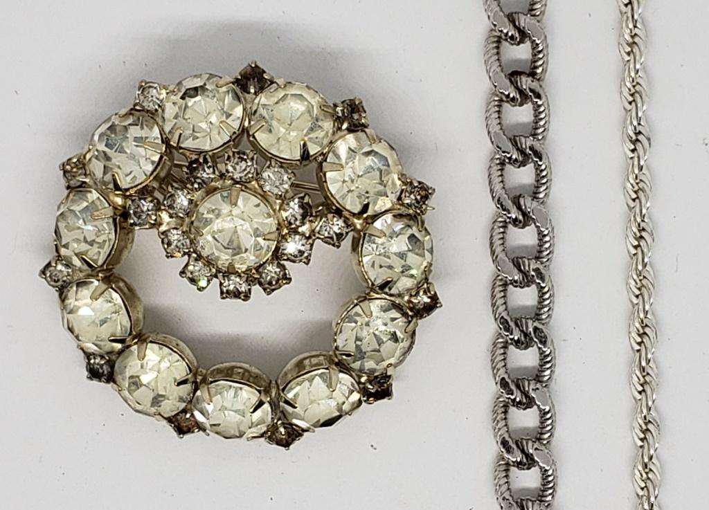 2-VINTAGE SILVER TONED BRACELETS (1)MONET PLUS (1 of 4)