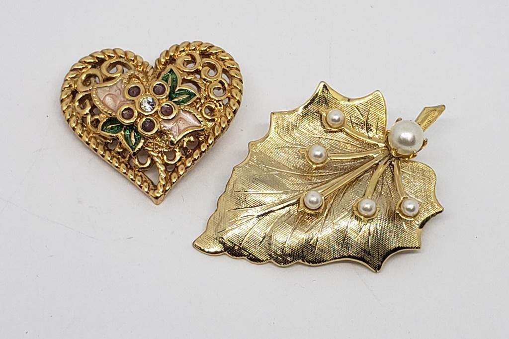 VINTAGE GOLD TONED HEART BROOCH WITH (1 of 3)