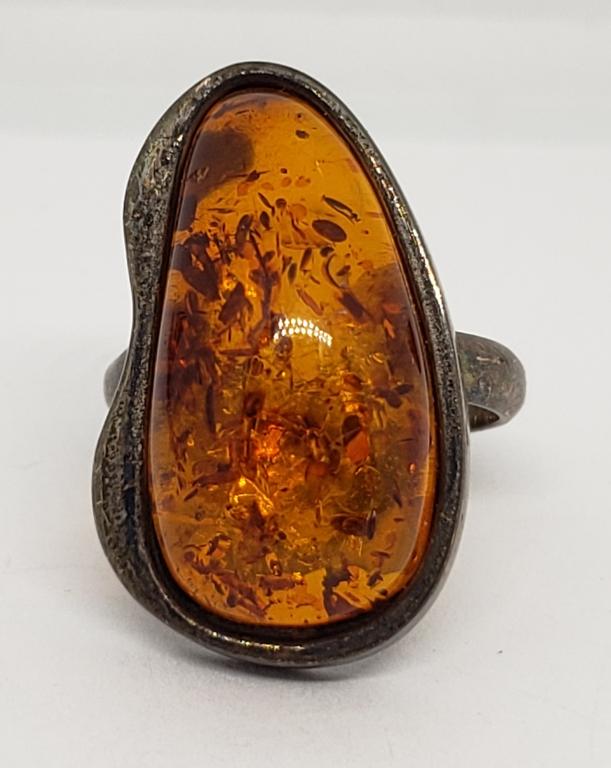 SIZE 9.5 BALTIC AMBER STERLING RING (1 of 4)