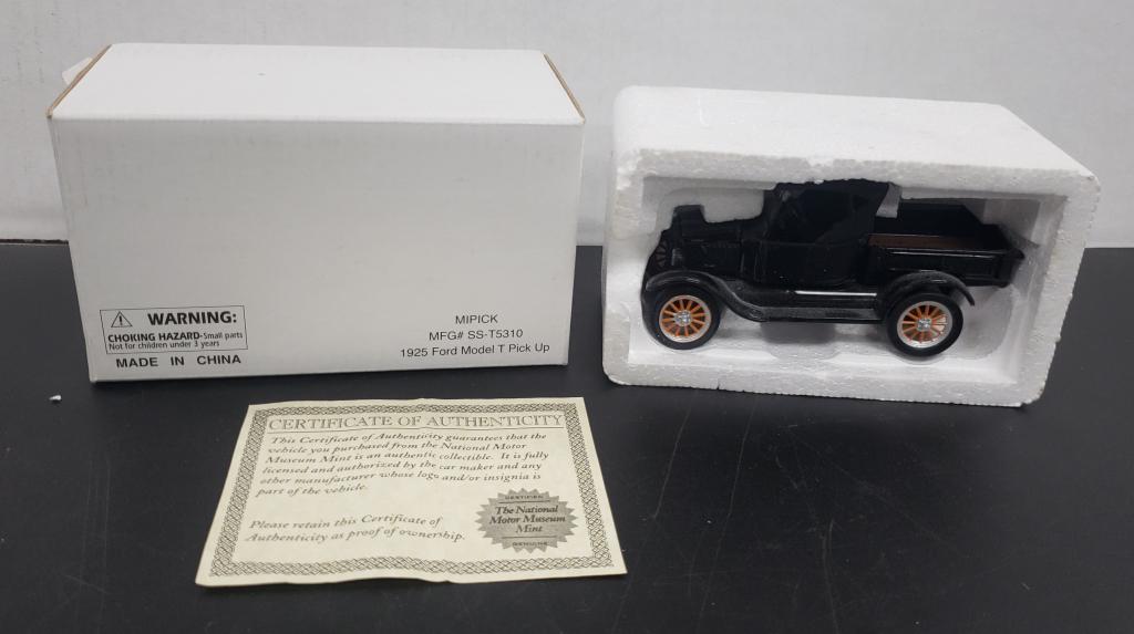 1925 Ford Model T Pick-up (1 of 3)