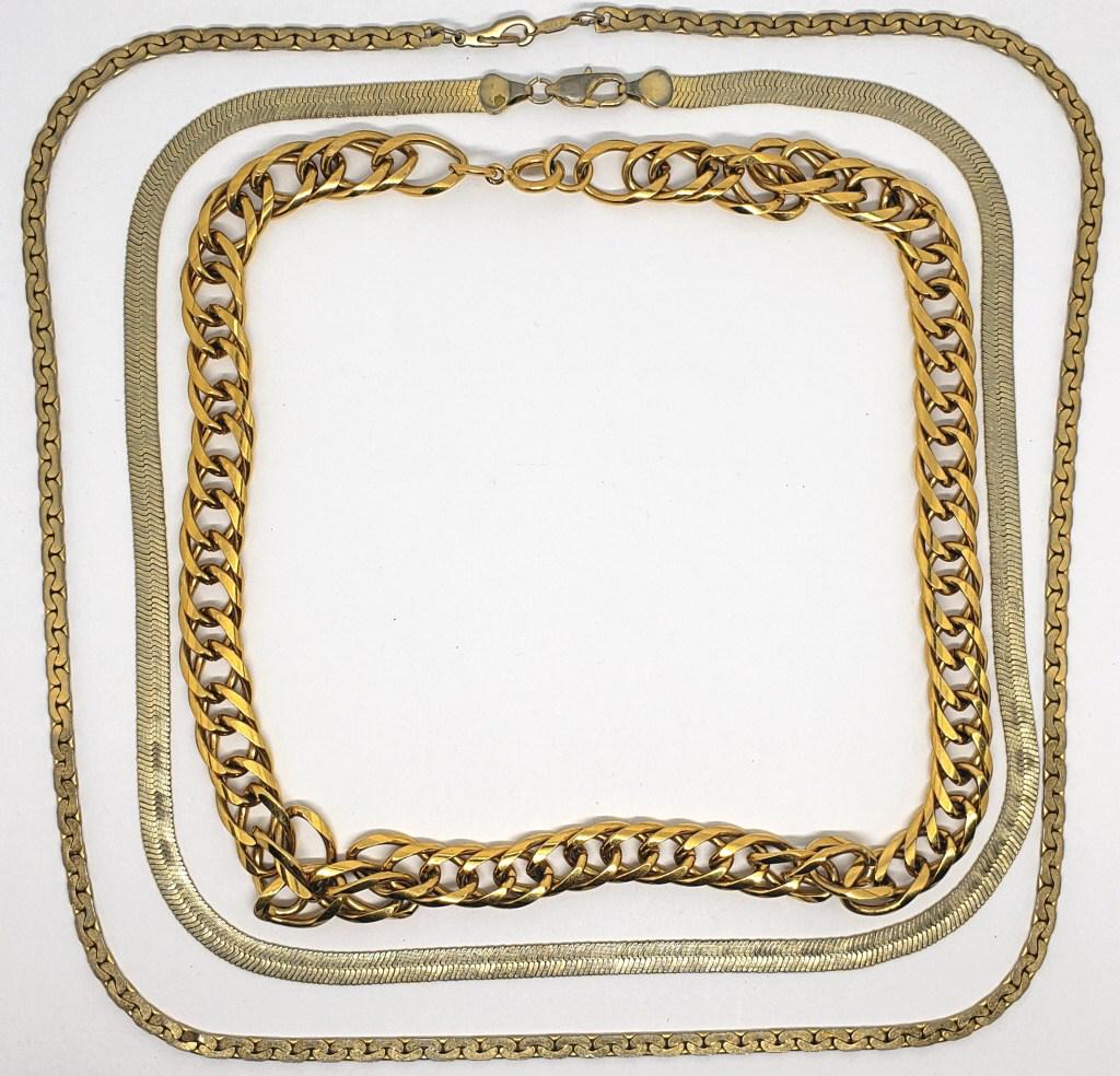 3 GOLD TONED CHAINS; 1 PRINTED WITH "I LOVE (1 of 2)