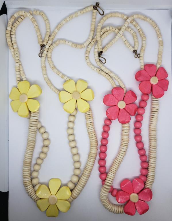 2-RETRO MULTI STRANDED WOODEN BEADED (1 of 3)