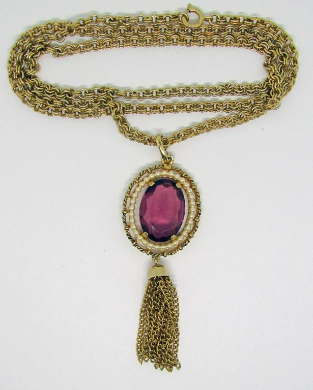 VINTAGE AVON GOLD TONED NECKLACE WITH (1 of 3)