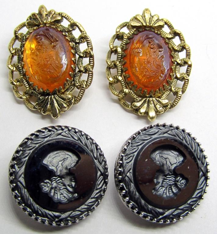 2-PAIRS OF VTG CAMEO CLIP ON EARRINGS (1 of 2)