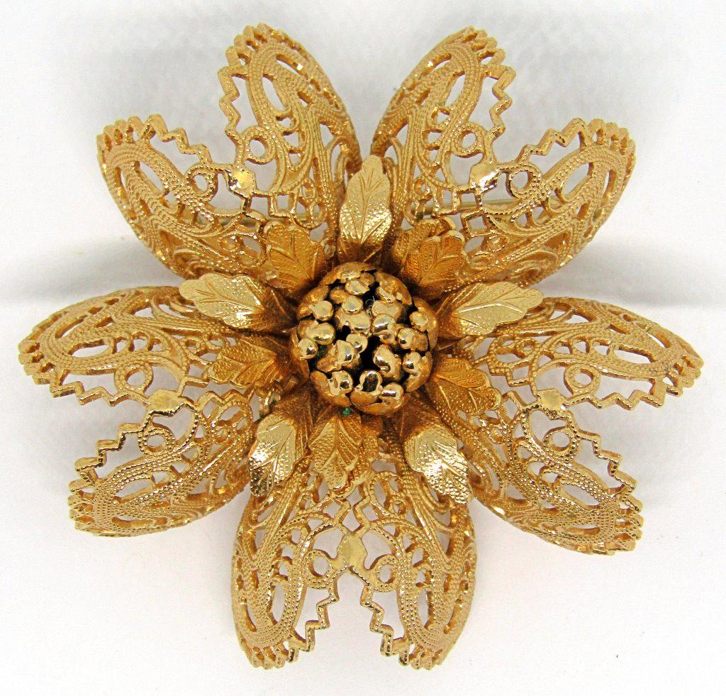 VINTAGE MONET 3-D FLOWER BROOCH WITH FILIGREE: DESIGN-GOLD TONED
