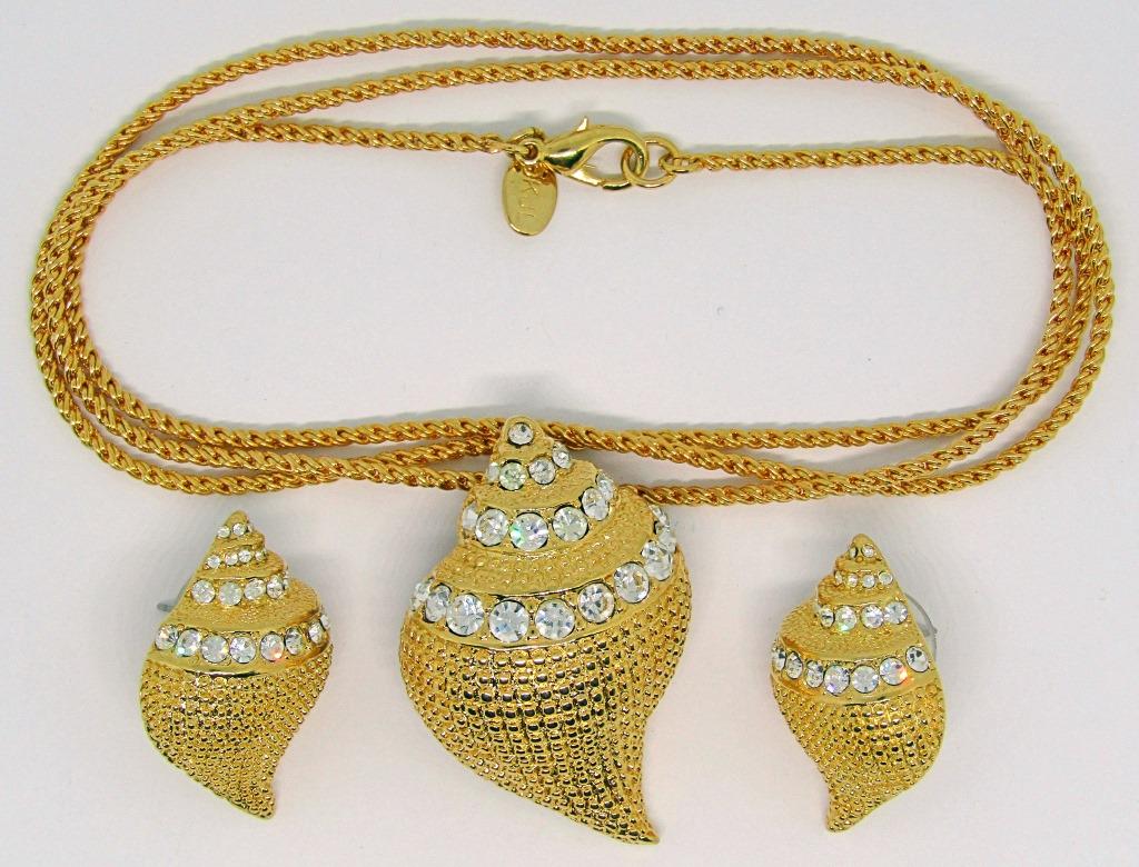SET! KENNETH J LANE SEASHELL RHINESTONE PENDANT (1 of 5)