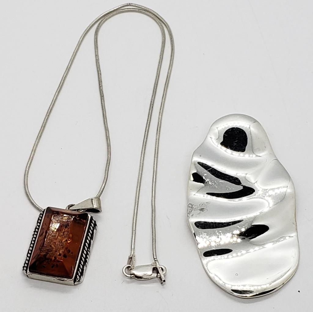 BALTIC AMBER STERLING PENDANT w/CHAIN (1 of 5)