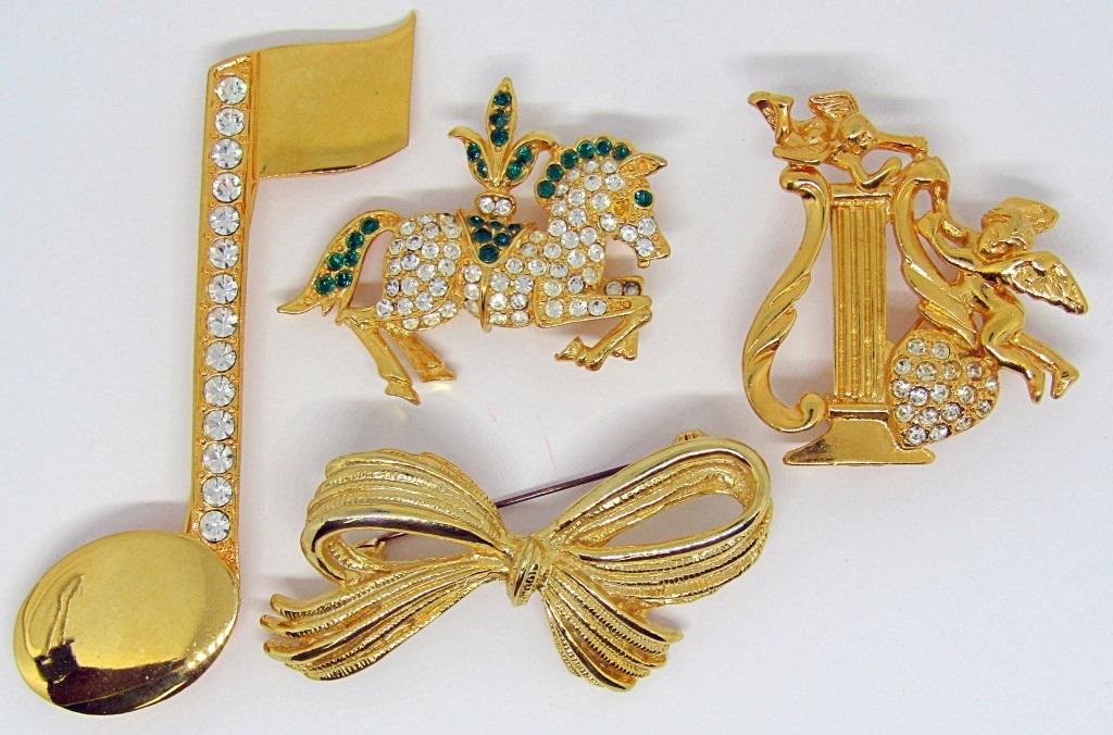4 VINTAGE GOLD-TONED BROOCHES!: 1 MARKED JJ, 1 MARKED NAPIER!