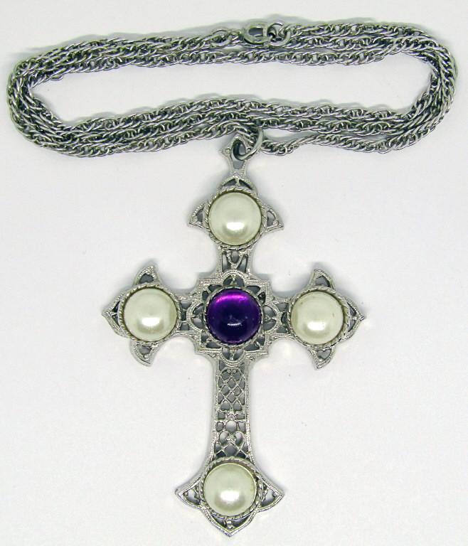 VINTAGE SARAH COVENTRY SILVER TONED CROSS: PENDANT WITH VIOLET LUCITE AND FAUX PEARL ACCENTS-COMES WITH CHAIN