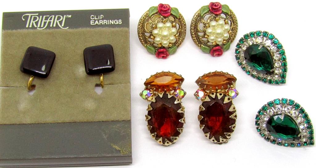 4-VTG PAIRS OF EARRINGS PIERCED/CLIP ON: (1)TRIFARI WITH BLACK LUCITE-ENAMEL-RHINESTONES-FAUX PEARLS