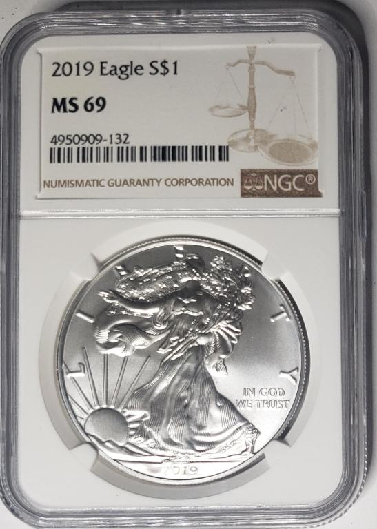 2019 AMERICAN SILVER EAGLE NGC MS69 (1 of 4)