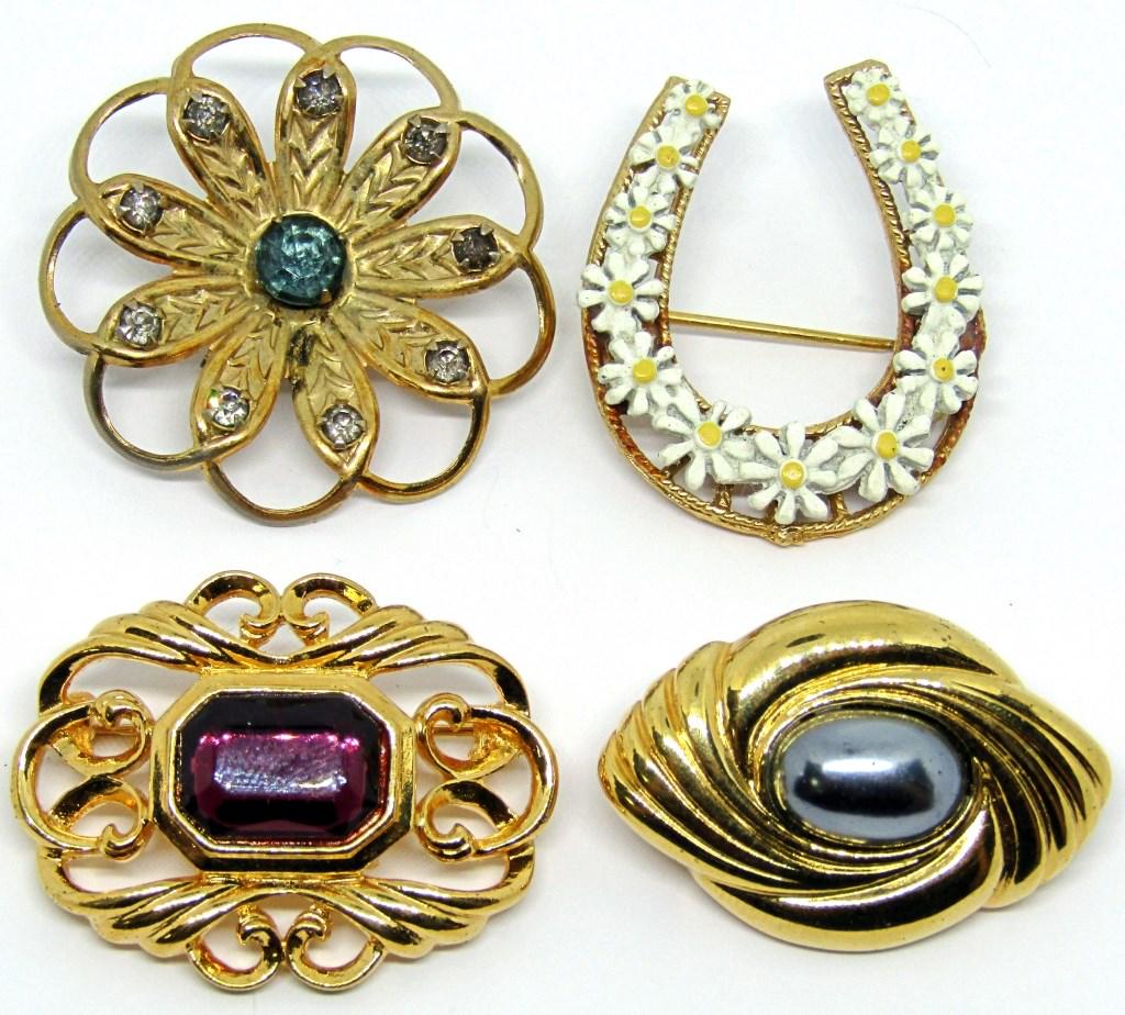 4 VINTAGE GOLD TONED BROOCHES!: DAISY HORSESHOE, PURPLE RHINESTONE, FLOWER DESIGN!