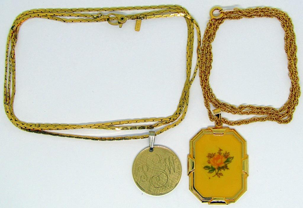 2 GOLD TONED VINTAGE NECKLACES;: 1 MARKED MONET AND ALSO HAS A PENDANT WITH THE INITIALS "PSW" INSCRIBED ON IT!