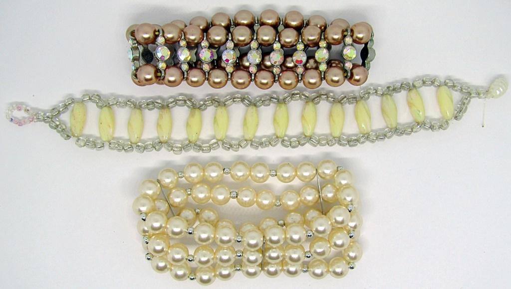 3 VINTAGE BEADED FASHION BRACELETS!: .