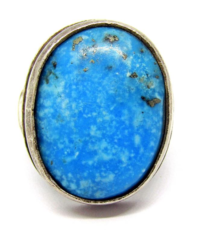 CHUNKY NAVAJO STERLING SIZE 7.5 STERLING RING (1 of 4)