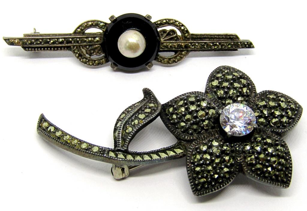 2-VINTAGE STERLING MARCASITE BROOCHES: (1)FLOWER WITH CLEAR CENTER STONE-TOTAL 11 DWT