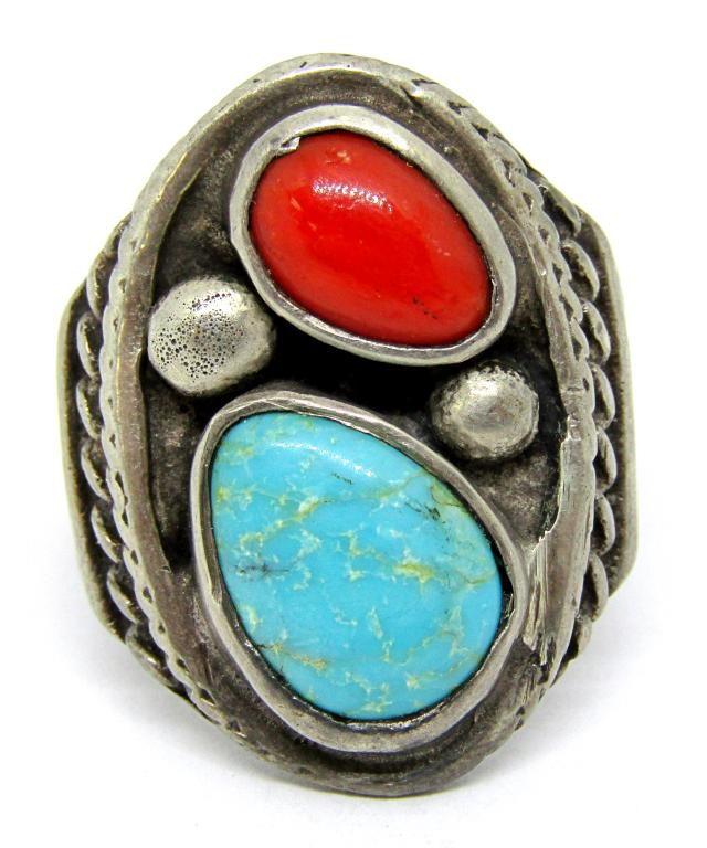 NAVAJO STERLING MEN'S RING WITH RED CORAL (1 of 3)