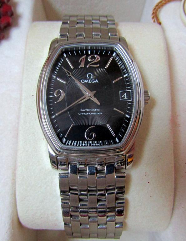 GENTS STAINLESS OMEGA DRESS WATCH (1 of 6)