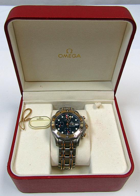 GENTS TITANIUM & ROSE GOLD OMEGA (1 of 6)