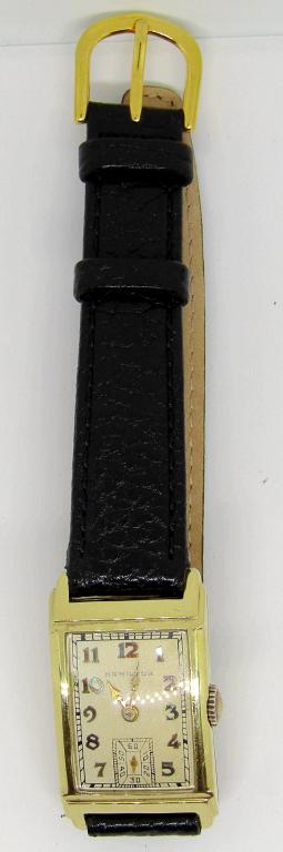 GENTS 14kt GOLD HAMILTON "WAYNE" WATCH (1 of 5)