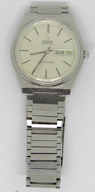 GENTS STAINLESS OMEGA SEAMASTER WATCH (1 of 4)