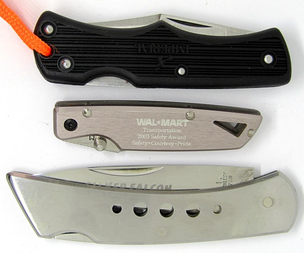 (3) POCKET KNIVES in ORG BOXES (1 of 5)