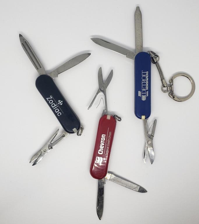 Victorinox Switzerland Stainless Rostfrei: DETROIT NEWSPAPERS plus (2) CHINA STAINLESS CHEVRON FEDERAL CREDIT UNION & ZODIAC