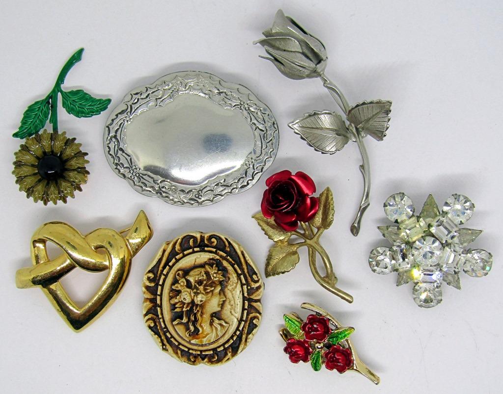 8 VTG ROSE / FLOWERS & MORE PINS / BROOCHES: (1) NAPIER HEART, (1) GIOVANNI ROSE, (1) KIRK STEIFF PEWTER & OTHERS