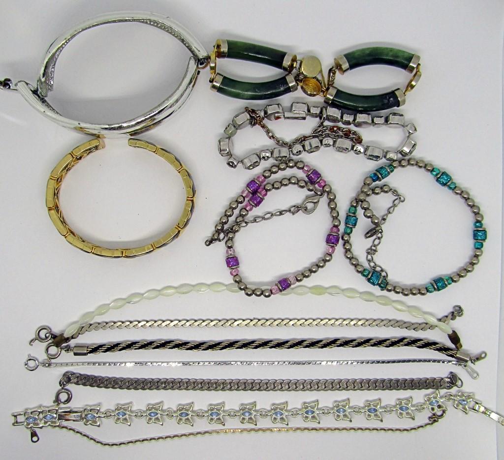 13 FASHION BRACELETS / CHAIN BRACELETS: GREAT MIX