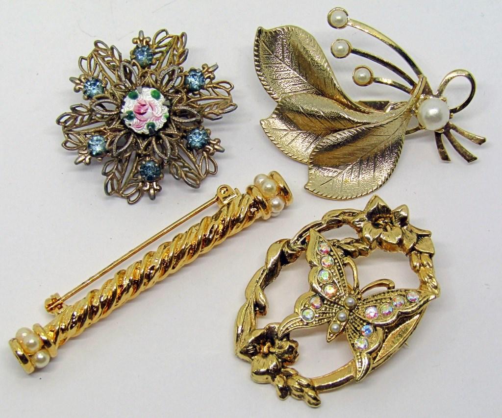 4 GOLD TONED VINTAGE PINS!: LEAF, BUTTERFLY, FLOWER AND GOLD TONED ROD!