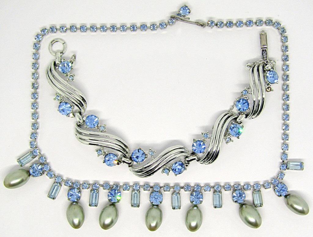 VTG BABY BLUE RHINESTONE NECKLACE WITH FAUX (1 of 3)