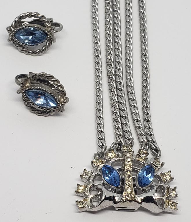 SET! VTG SILVER TONED LAYERED BRACELET WITH (1 of 5)