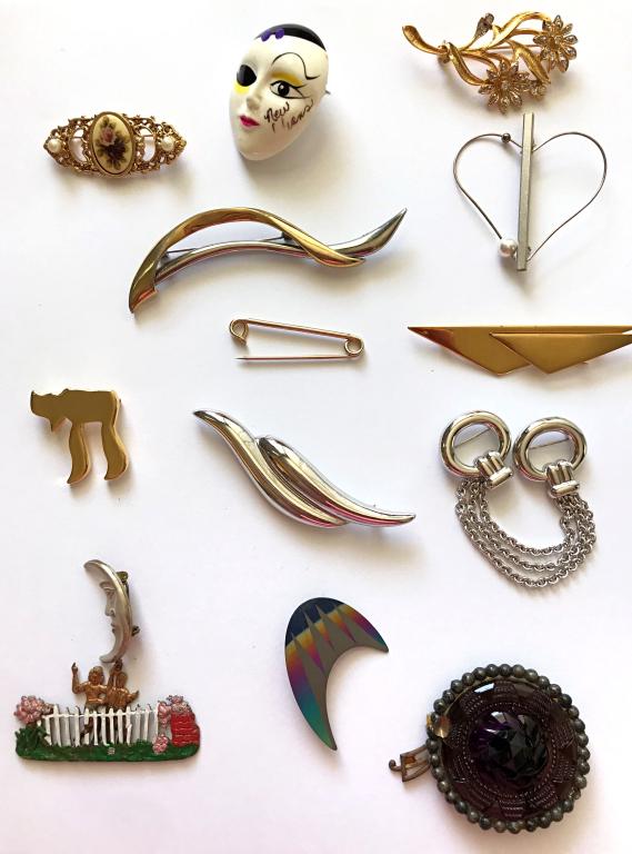 13 BROOCHES- 1- NAPIER, 1 MONET, 1 MARK: DHURWITZ