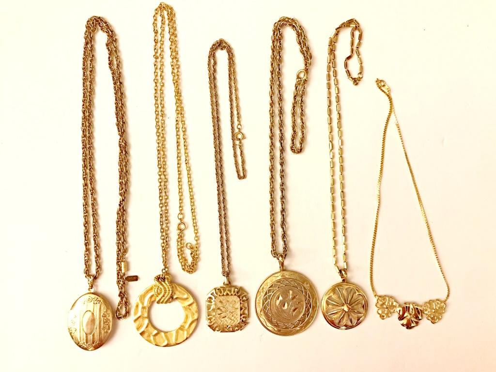 6 (M-L) GOLD TONE NECKLACES (1 of 5)