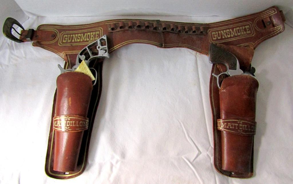 VTG GENUINE COWHIDE LEATHER HOLSTER; 2 CAP GUNS!: MARKED "MAT DILLON GENUINE TOP GRAIN COWHIDE" GUN HOLSTER; BUCK'N'BRONC STAG GRIP TOY CAP GUN; VINTAGE NICHOLS STALLION 38 CAP PISTOL DIE-CAST CAP GUN!