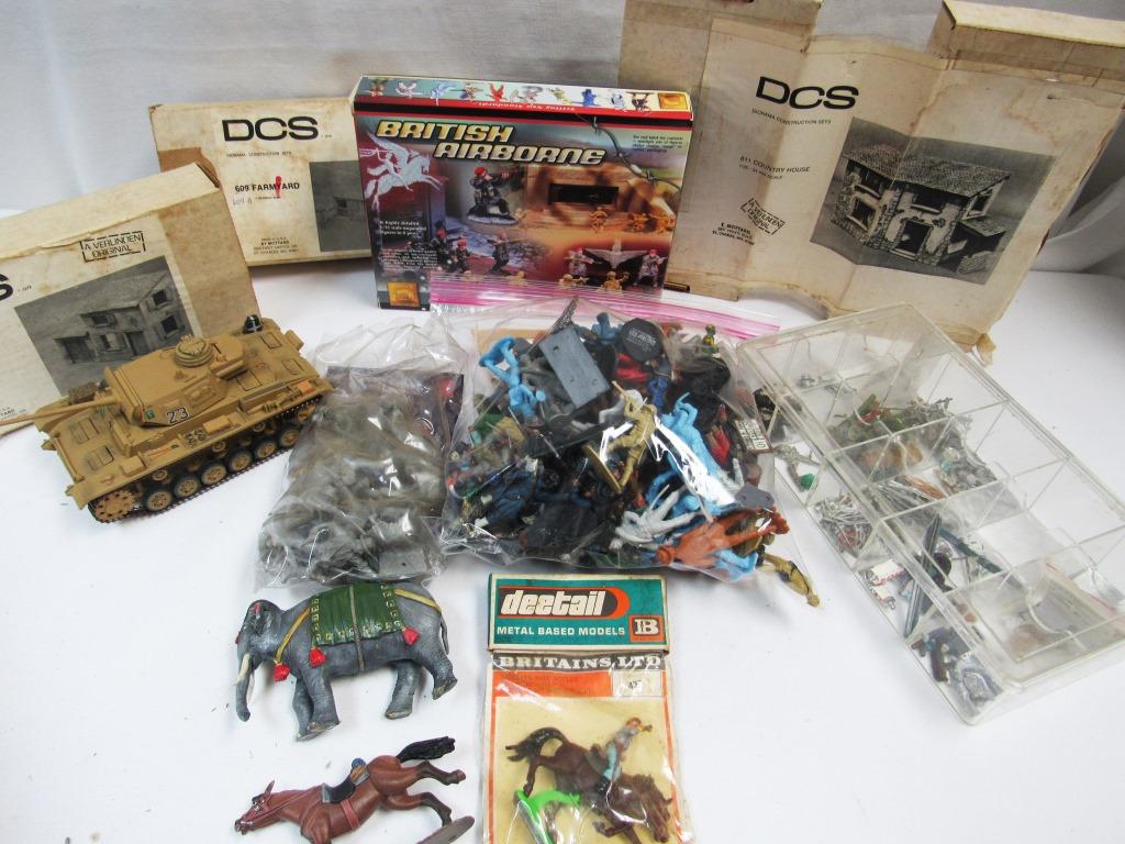 CIVIL WAR SOLDIERS, DCS BUILDING KITS (1 of 9)