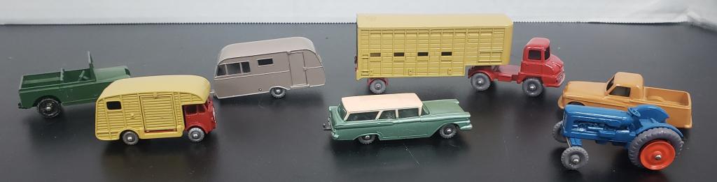 Lesney G-4 Farm Gift Set Matchbox 1950's (1 of 12)