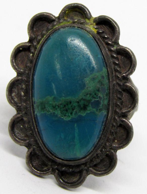 NAVAJO STERLING SPLIT SHANK RING WITH TURQUOISE (1 of 3)