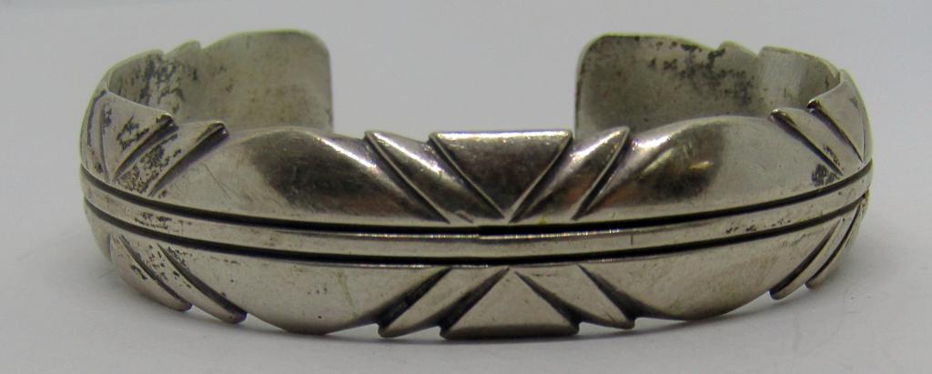 NATIVE AMERICAN STERLING CUFF BRACELET (1 of 4)