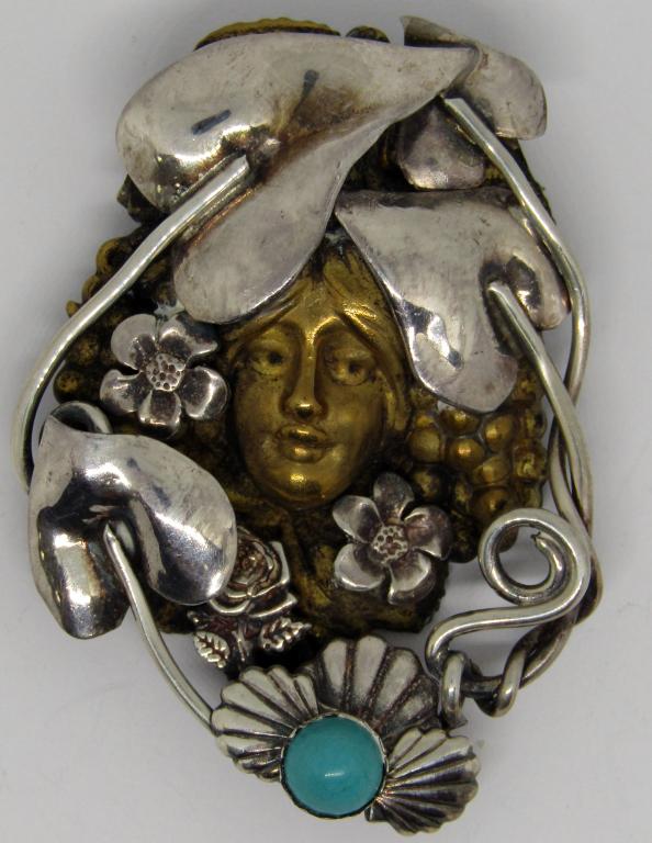VINTAGE STERLING LEAF AND LADY BROOCH (1 of 3)